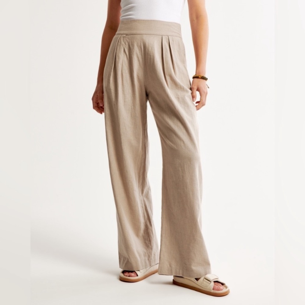Abercrombie and Fitch ultra wide leg high waisted linen blend pants in tan L